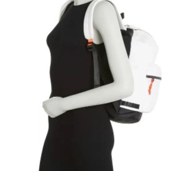 Valor Backpack DOUGHNUT - Picture 6 of 9